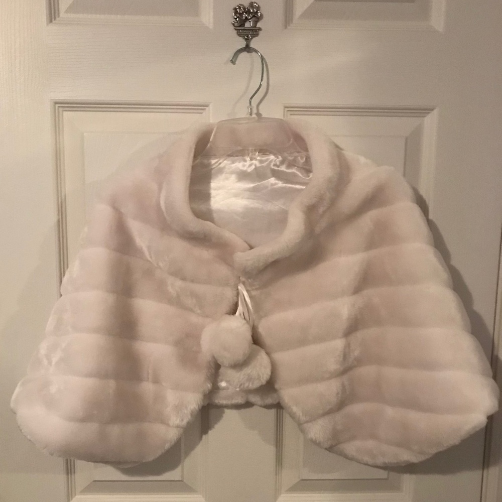 Elegant poncho overpiece